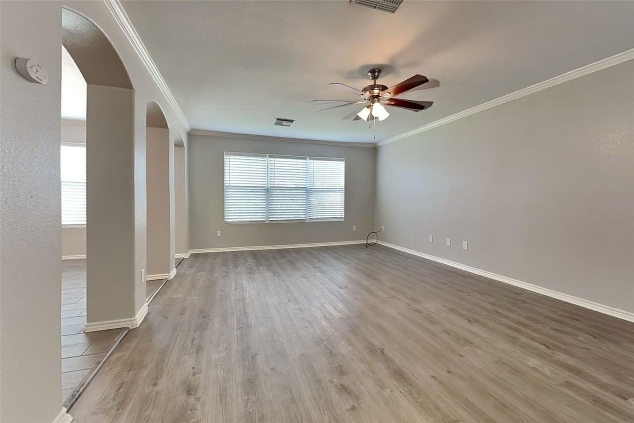 417 Mystic Trail Loop #0 - Photo 2 of 21