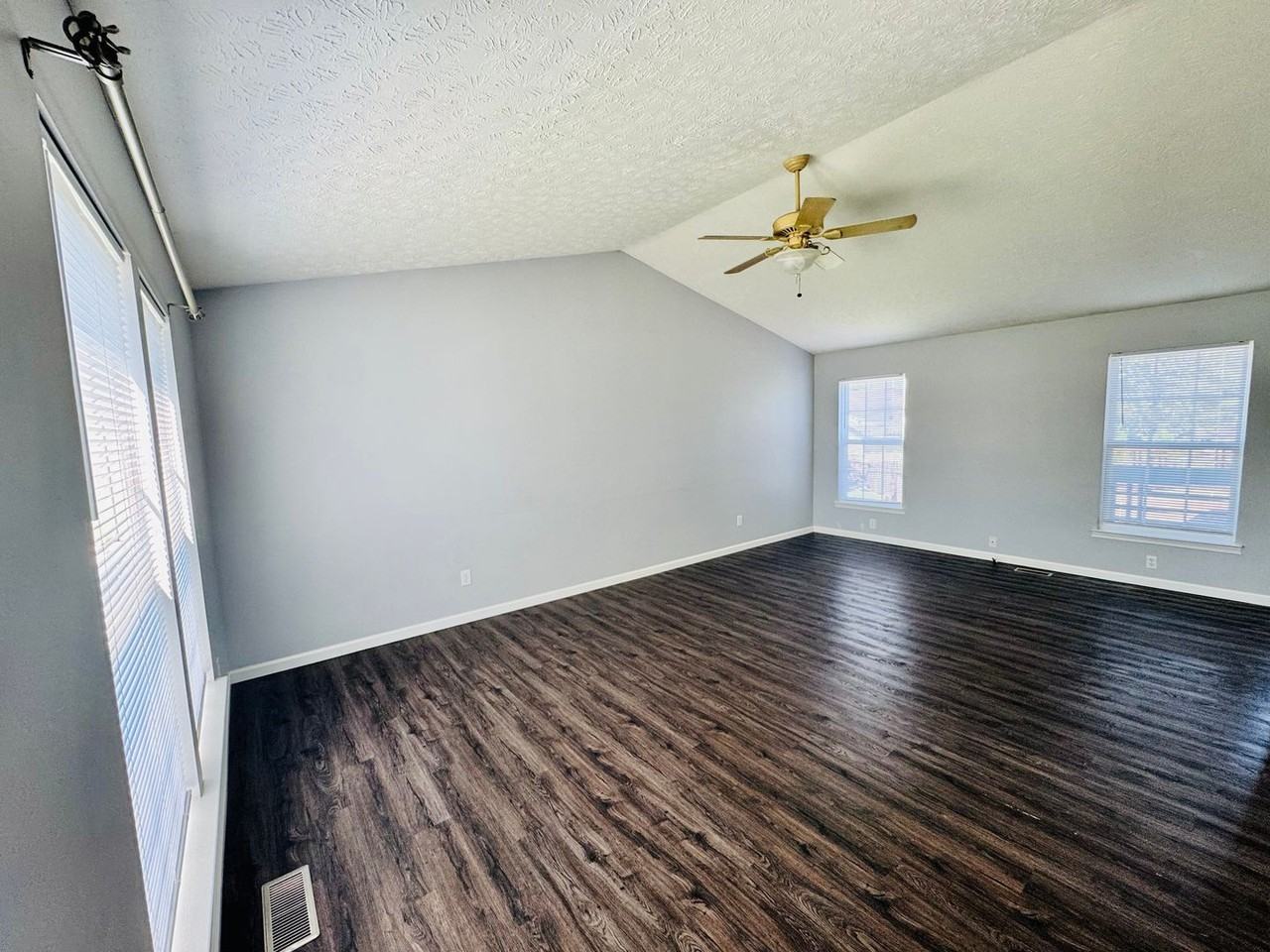 5381 Genesis Ct - Photo 2 of 31