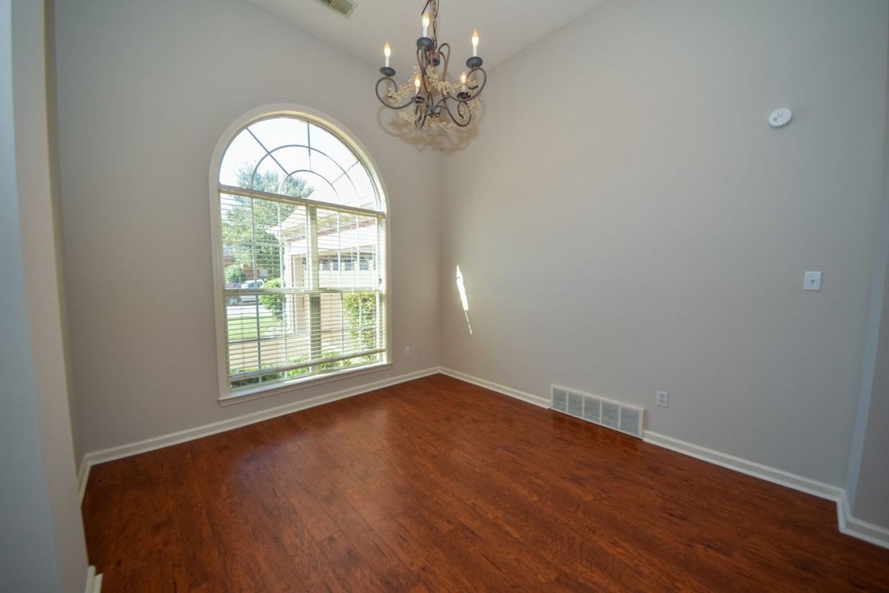 2648 Plum Creek Dr - Photo 5 of 29