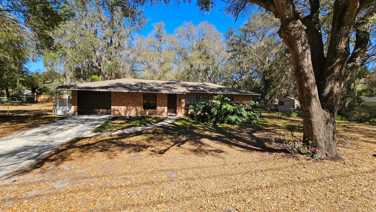 1404 Pine Ridge Dairy Rd - Photo 2 of 19