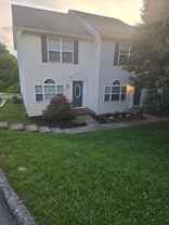 140 Amanda Ln - Photo 1 of 1