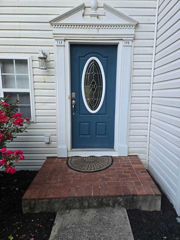 140 Amanda Ln - Photo 4 of 21