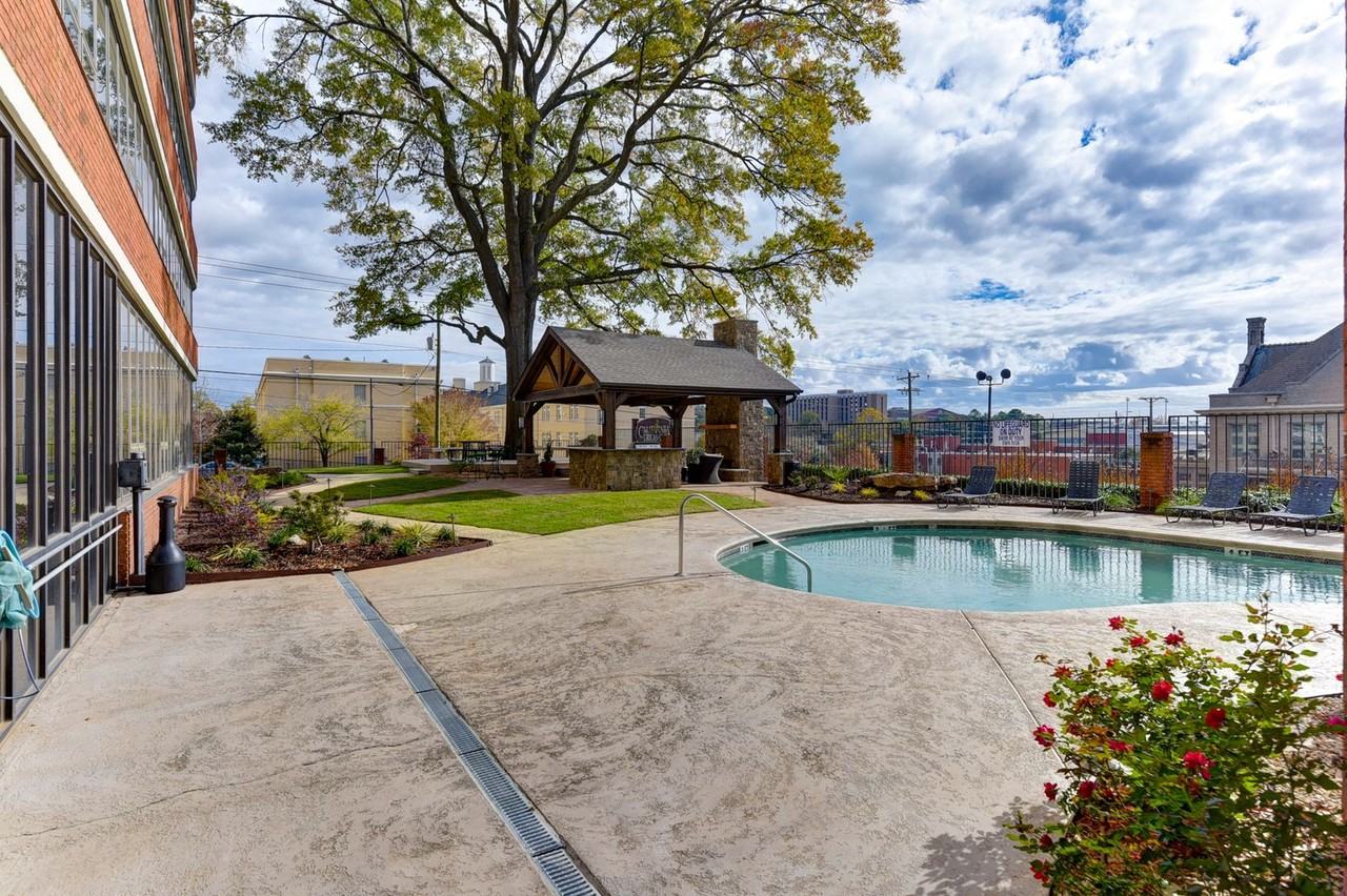 1100 Wheat St - Photo 4 of 15