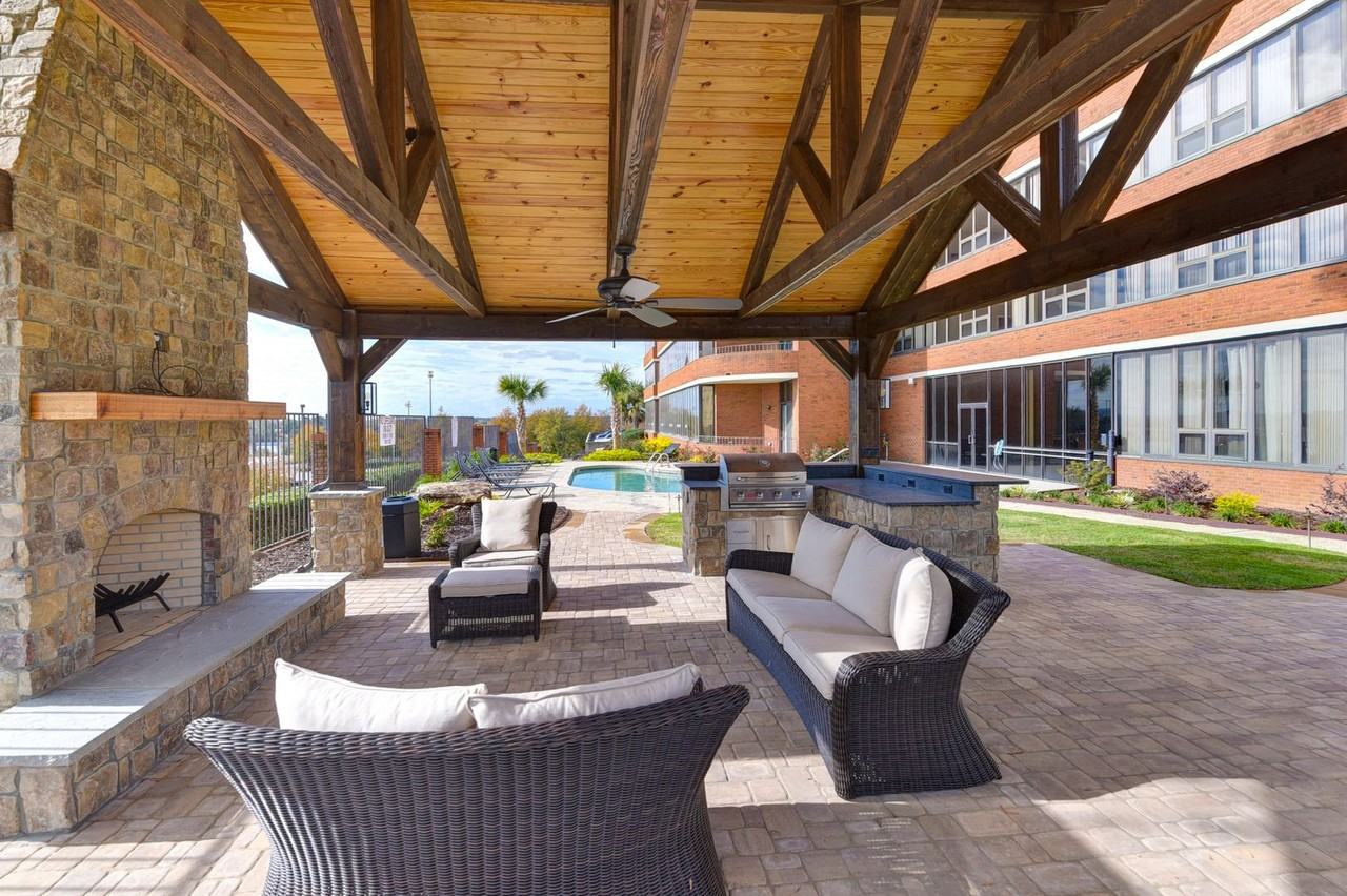 1100 Wheat St - Photo 5 of 15