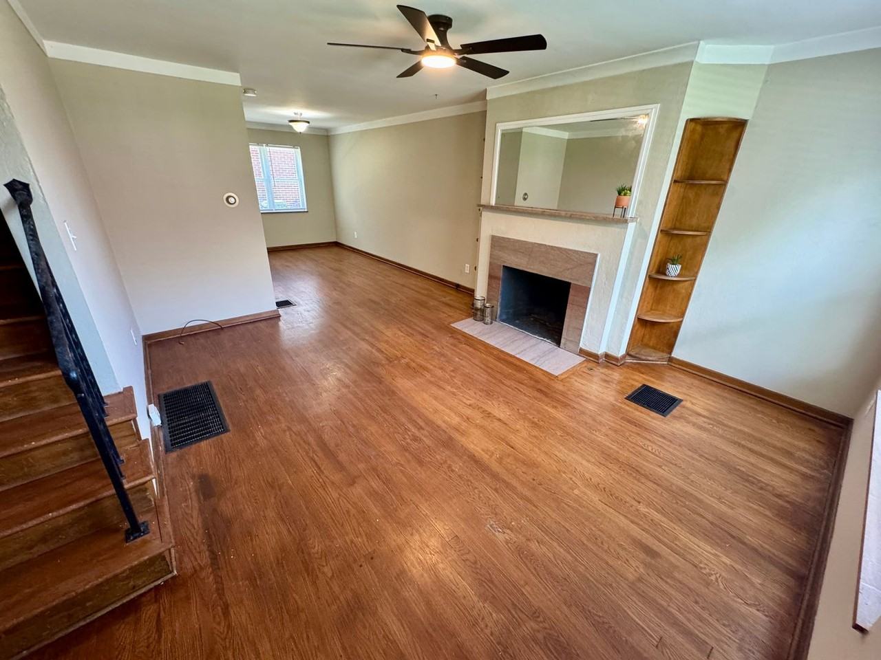 1784 Northwest Blvd - Photo 2 of 31