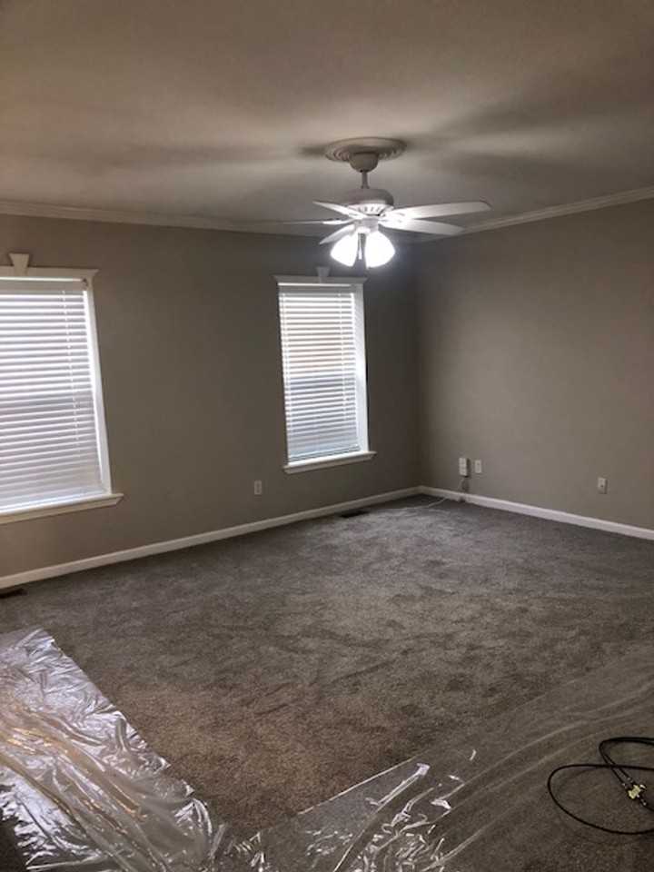 628 Se Greenridge Ct - Photo 3 of 18