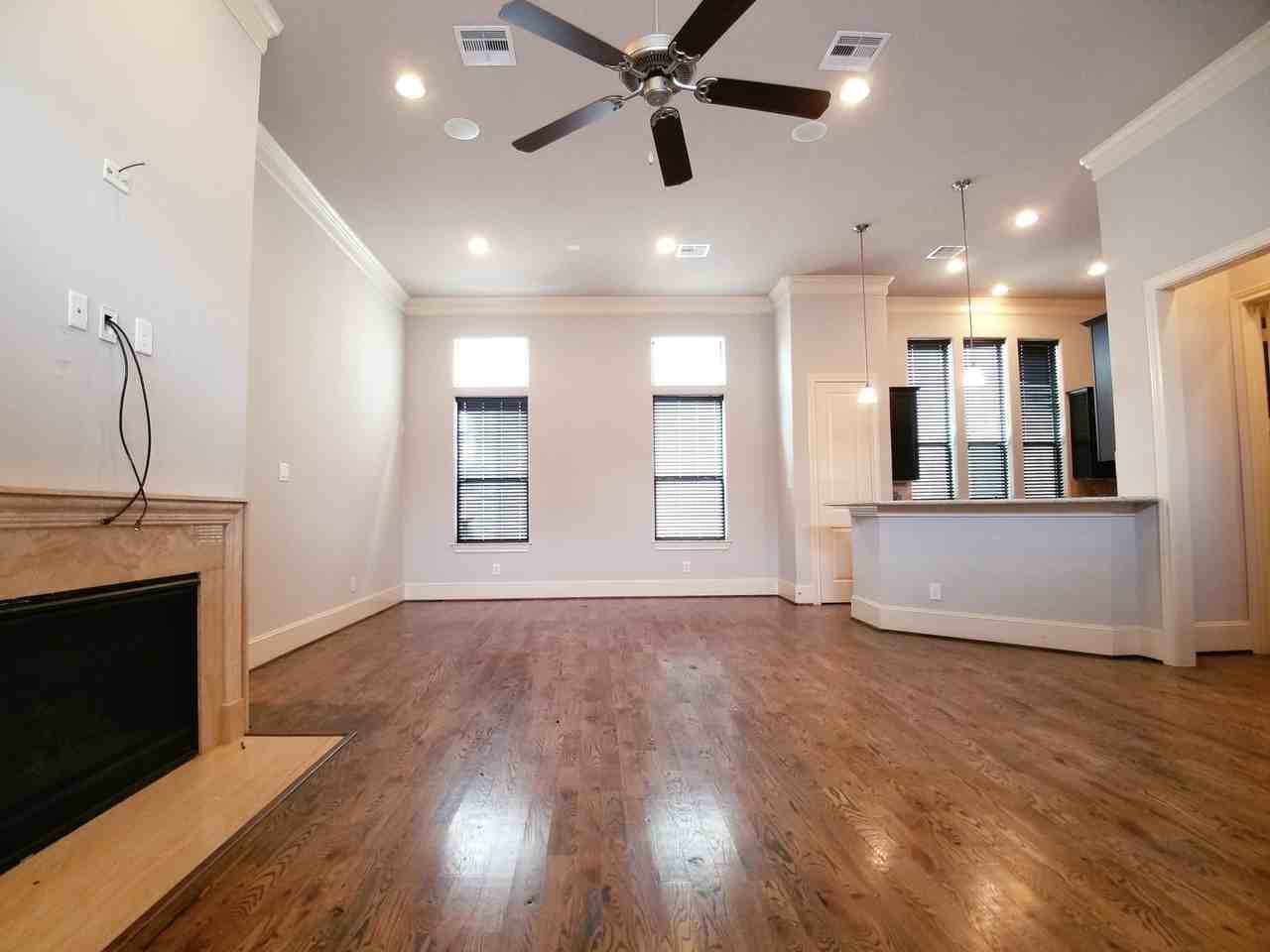 2311 Arabelle St - Photo 3 of 22