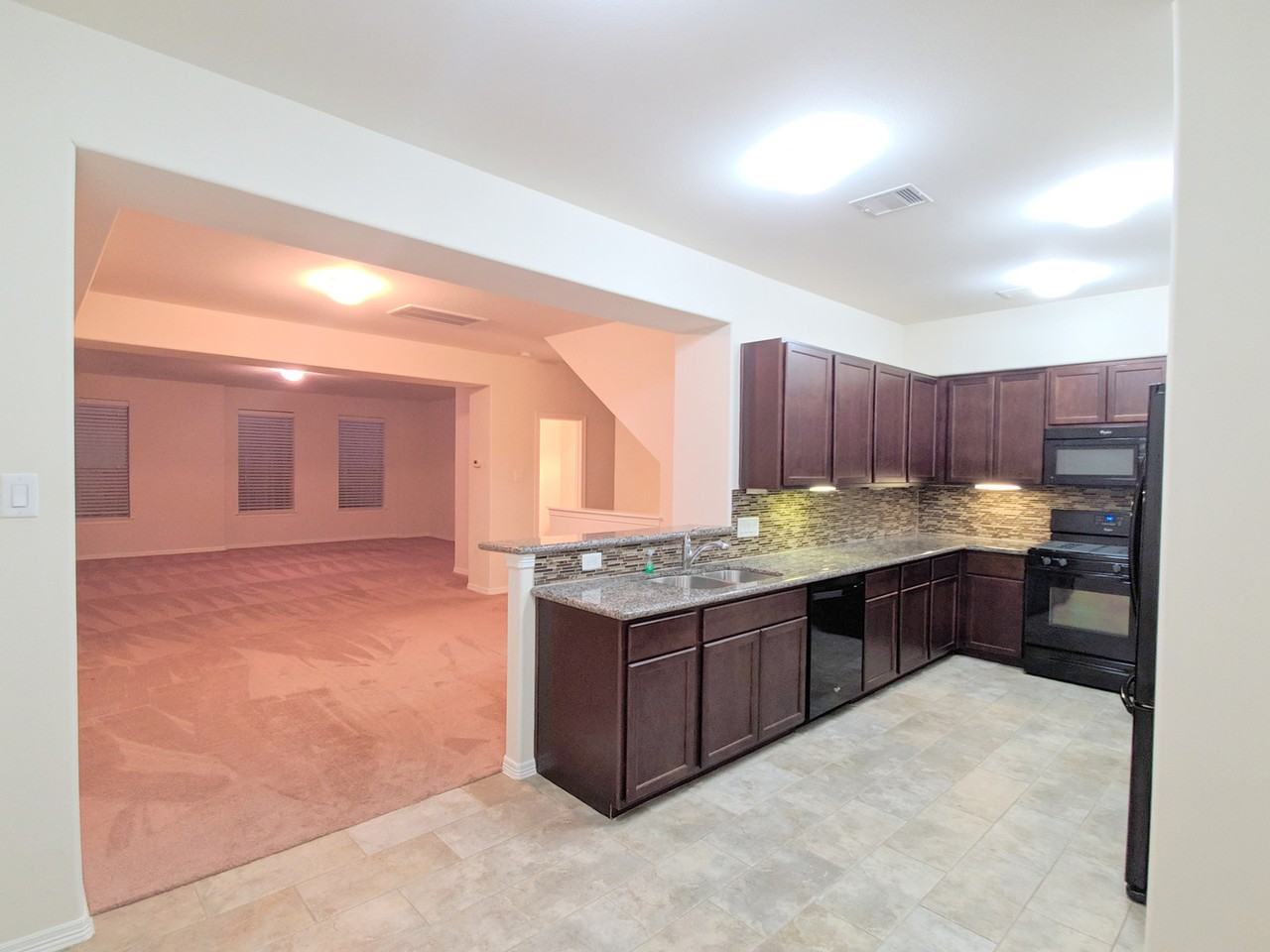 8117 Verton Creek Lane - Photo 7 of 22