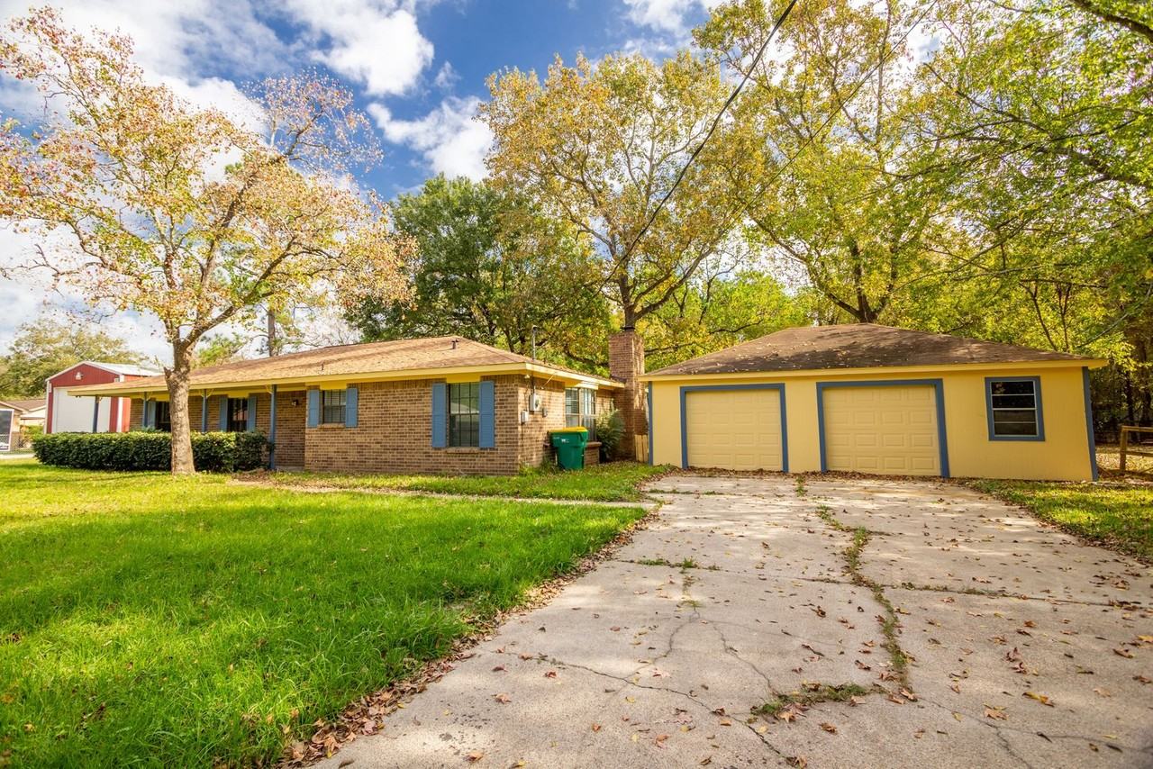 102 Sue Ln - Photo 2 of 25