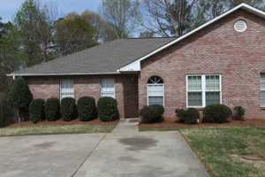 featured image of 1126 Northlake Dr