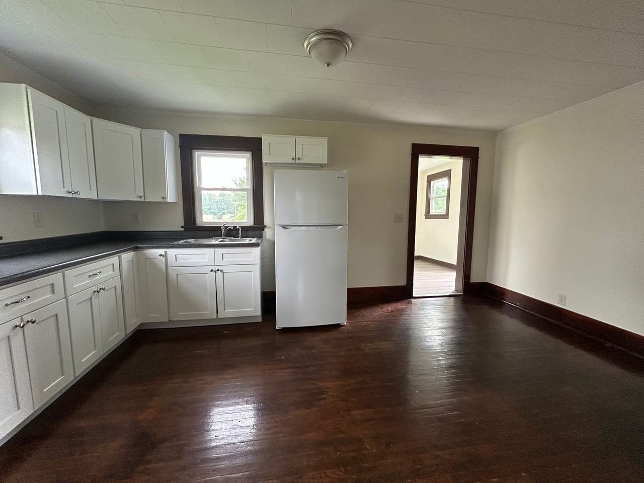 563 Barkeyville Rd - Photo 4 of 18