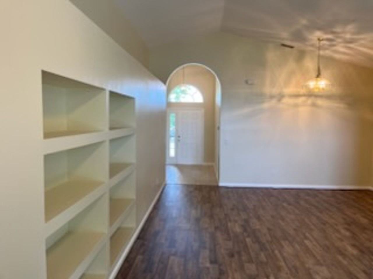 3103 Merlot Way - Photo 4 of 17