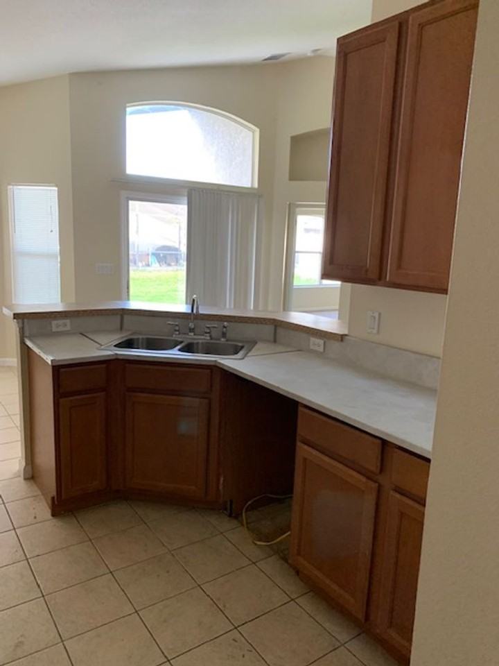 3103 Merlot Way - Photo 6 of 17