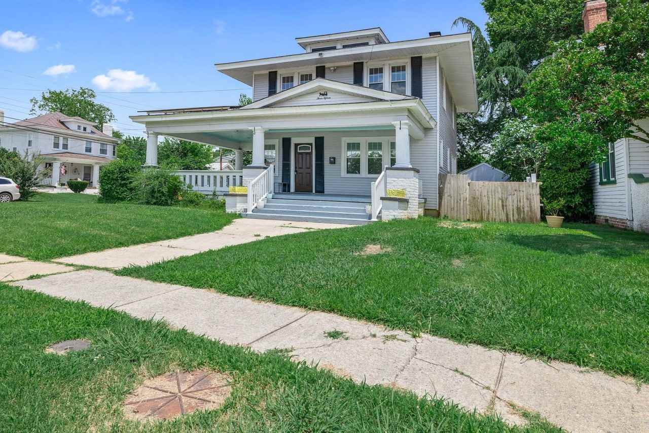 315 Virginia Ave - Photo 3 of 23