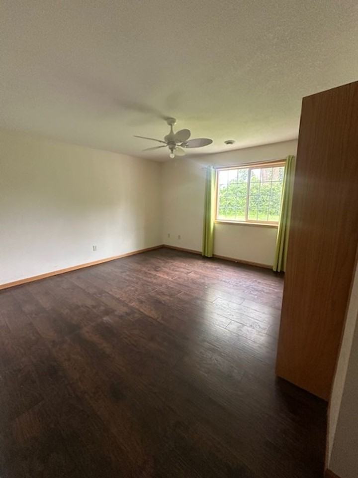 687 W Hazel Ave - Photo 7 of 21