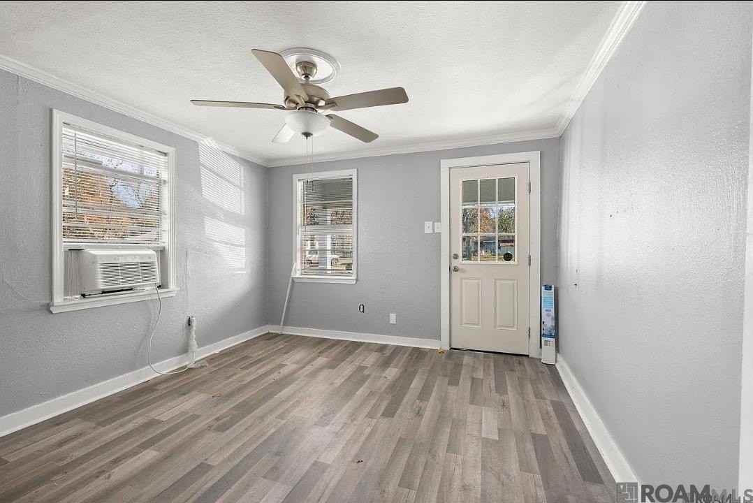 1091 N 46th St - Photo 2 of 10