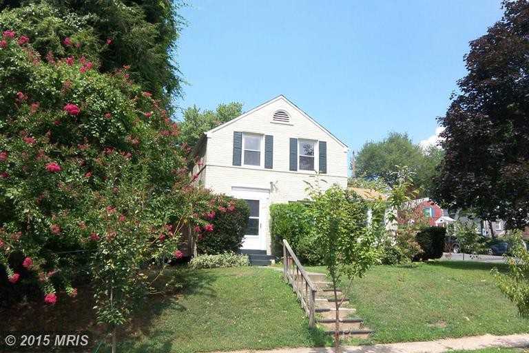 5853 14th St N - Photo 3 of 20