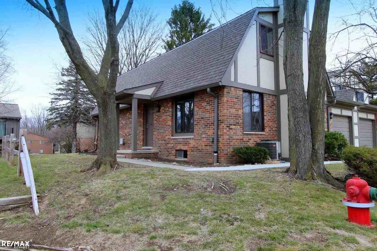 1970 Pondview Ct - Photo 2 of 18