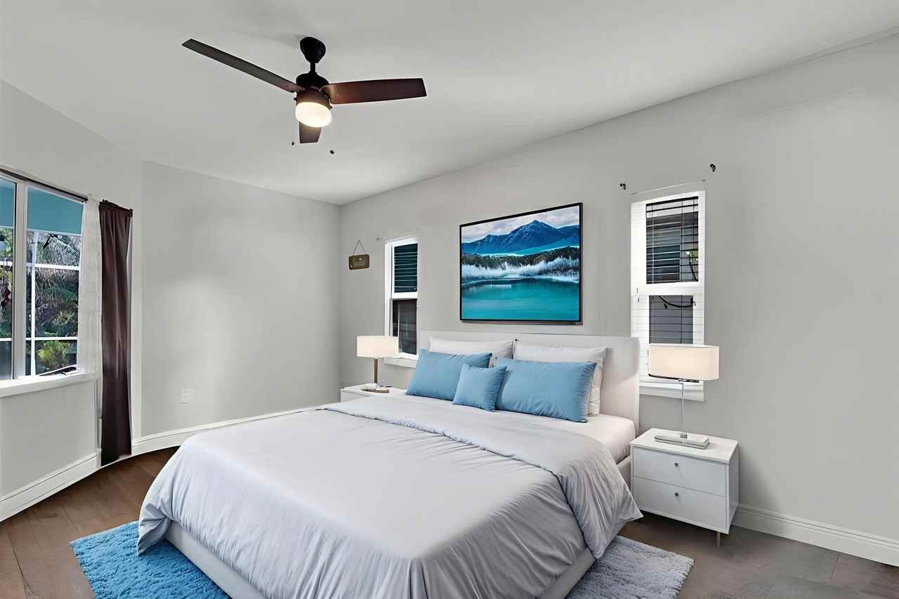 Nw 11th Ter - Photo 3 of 5