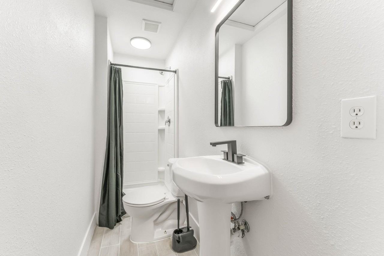 Hansen St - Photo 7 of 10