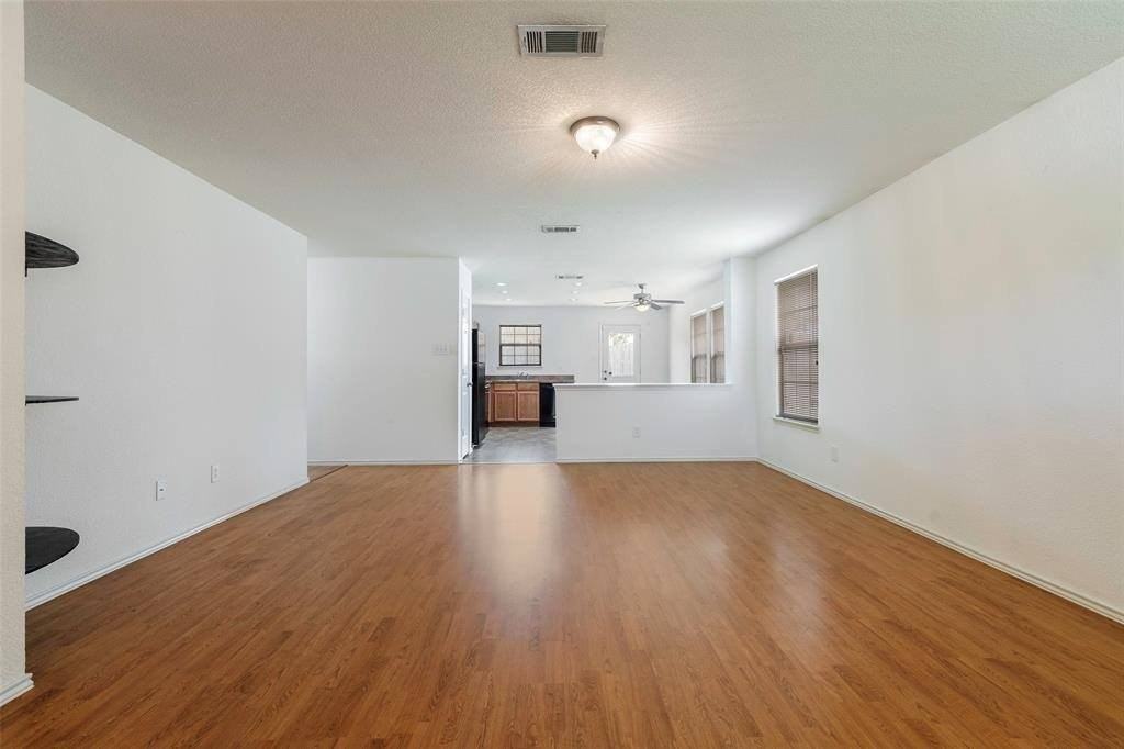 8028 Sartain Dr - Photo 2 of 15