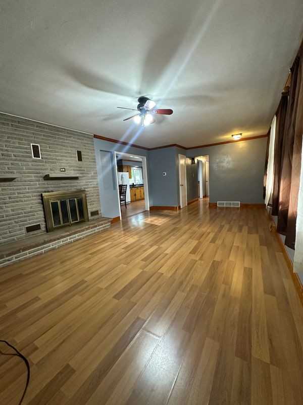 14247 S Marquette Ave - Photo 2 of 12