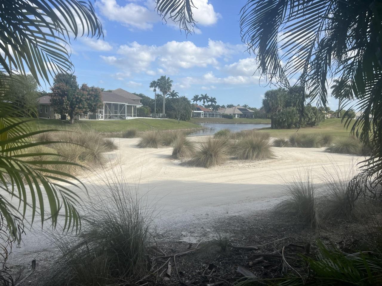 15700 Carrera Ln - Photo 4 of 37