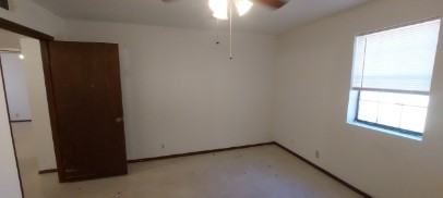 Crowden Ct - Photo 5 of 11