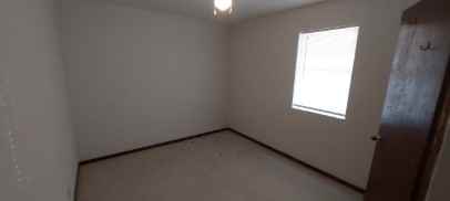 Crowden Ct - Photo 7 of 11