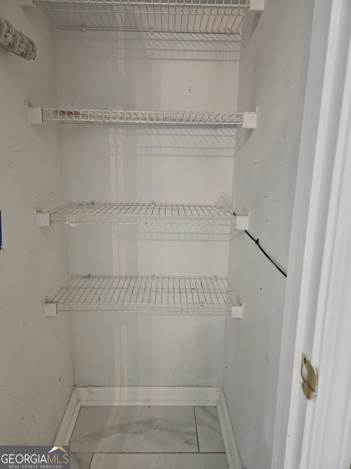 2735 Parkway Trl - Photo 6 of 11