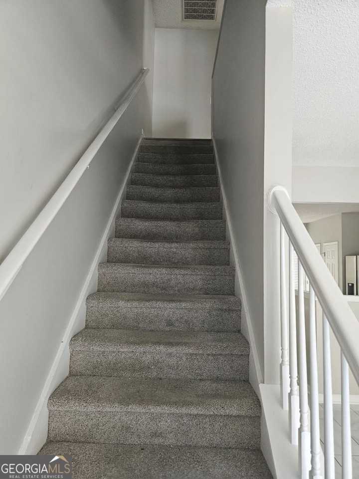 2735 Parkway Trl - Photo 7 of 11