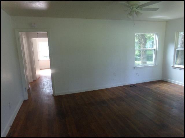 129 Saunders Dr - Photo 5 of 10