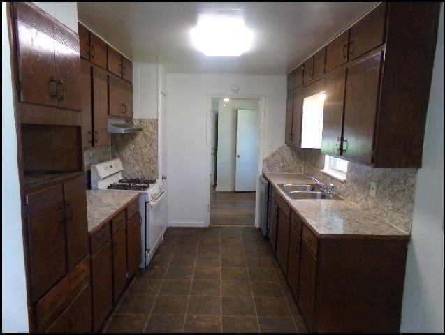 129 Saunders Dr - Photo 6 of 10