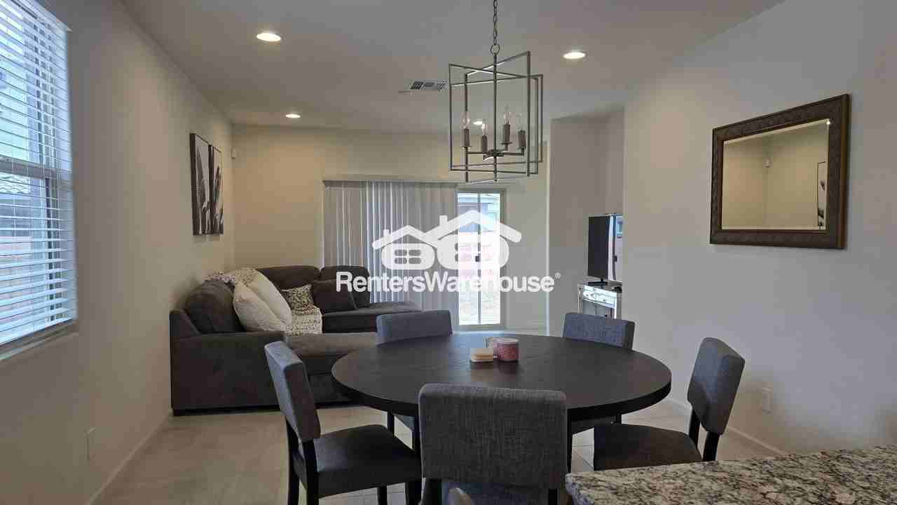 11952 W Charismatic Dr - Photo 3 of 22