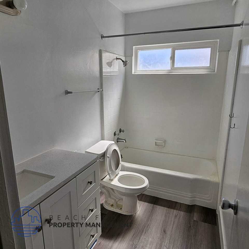 912 E. La Palma Dr. - Photo 3 of 18