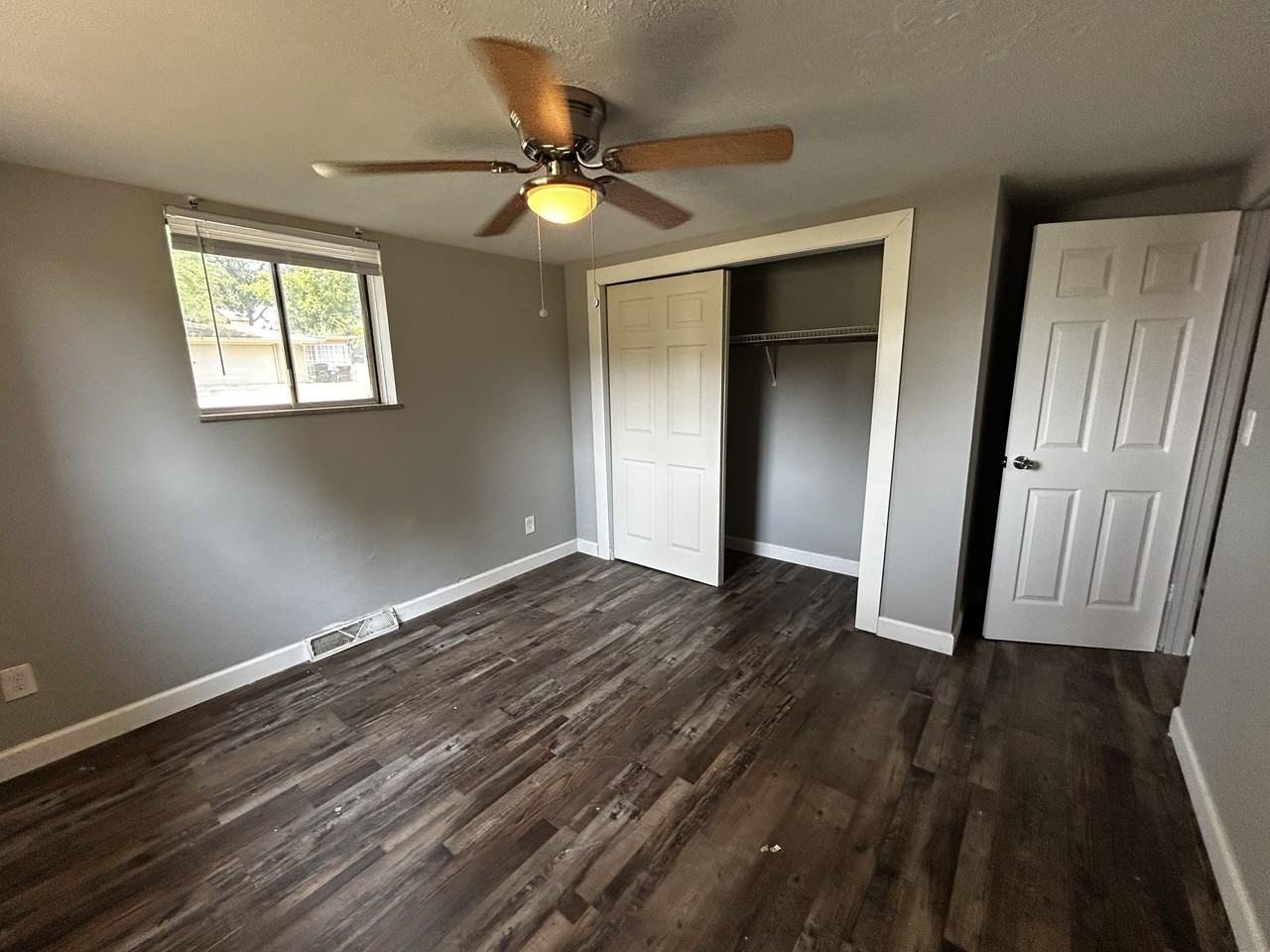 2920 North Woodbine Terrace - Photo 7 of 9