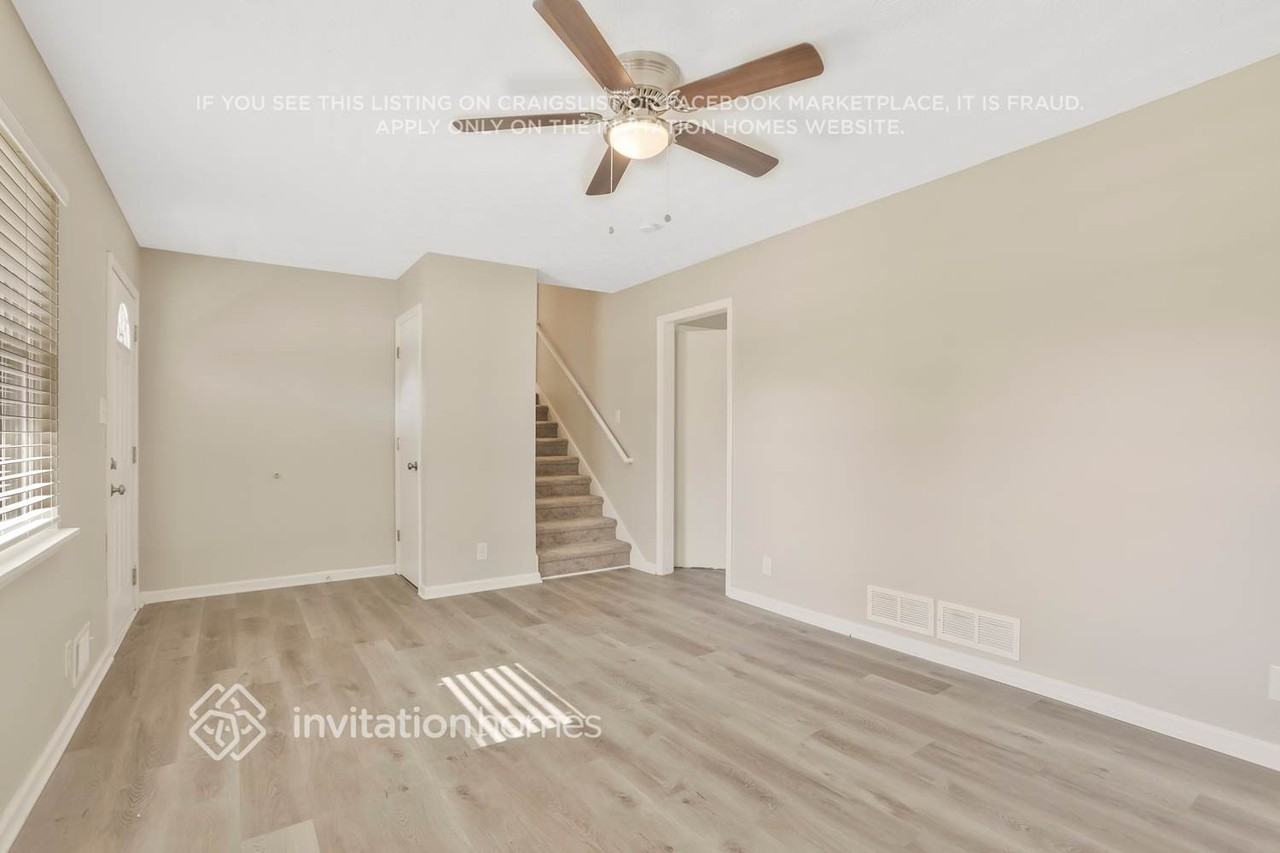 5370 Zachary Dr - Photo 3 of 20