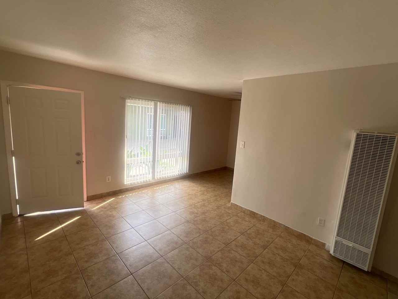 1214 1214 W. Brook - A #A - Photo 2 of 8