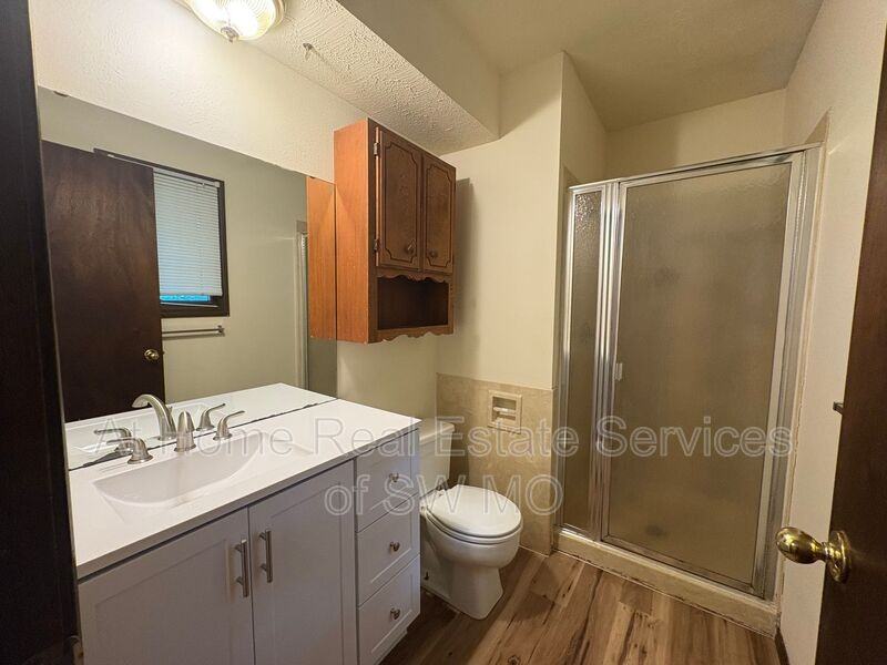 522 E Washita Ct - Photo 6 of 9