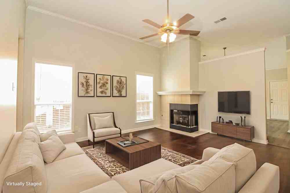 8696 Eagle View Dr - Photo 3 of 19