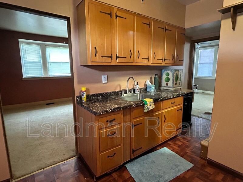 319 3rd St - Photo 2 of 8