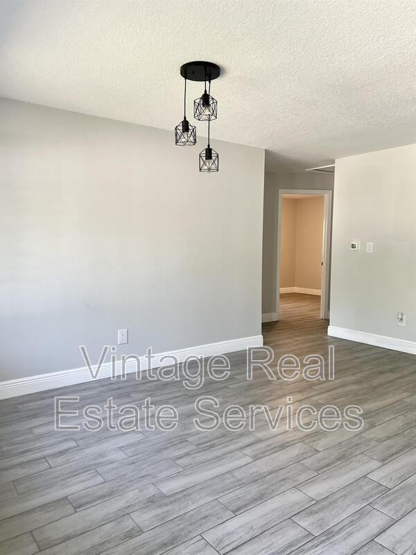 4203 E Yukon St - Photo 6 of 27