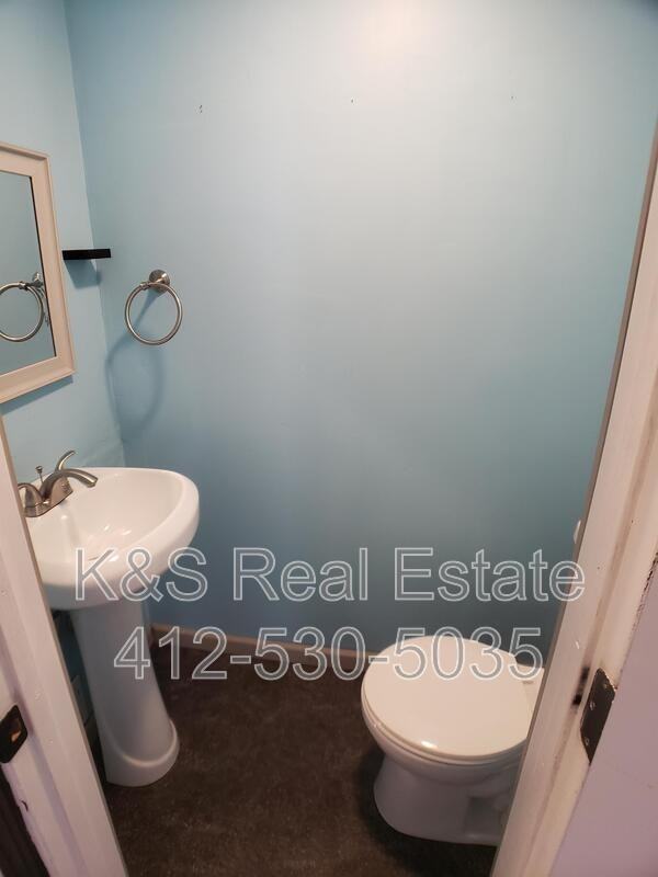 1112 Jacks Run Rd - Photo 5 of 10