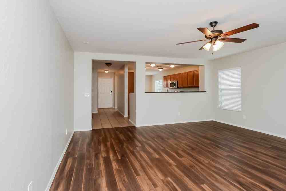 2436 E Olivine Rd - Photo 4 of 19