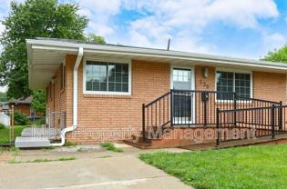 530 Sw Maple St - Photo 1 of 1