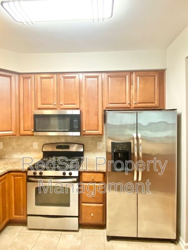 107 Riva Ct - Photo 7 of 23