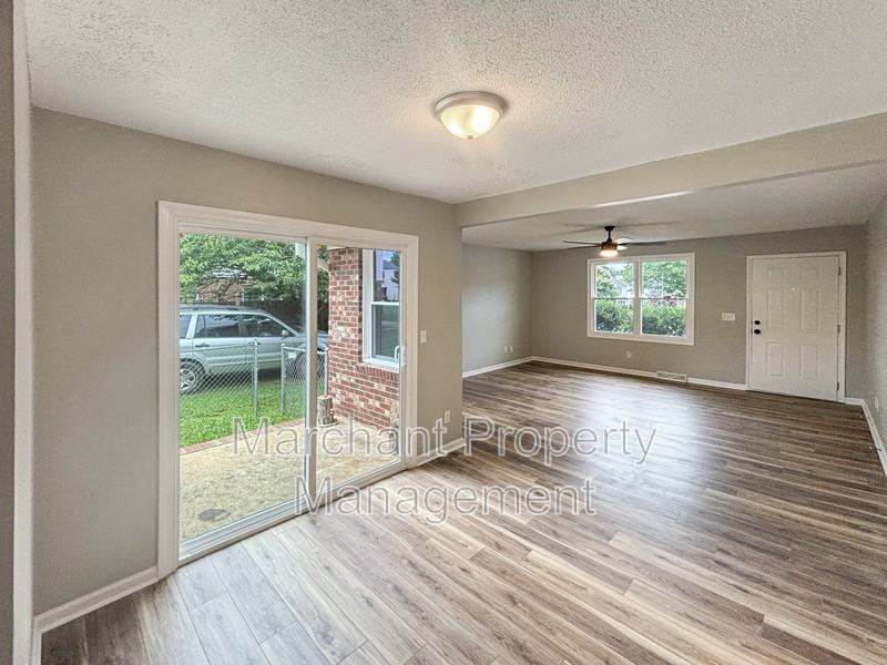 4702 Old Spartanburg Rd - Photo 5 of 18