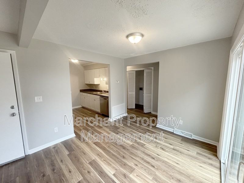 4702 Old Spartanburg Rd - Photo 7 of 18