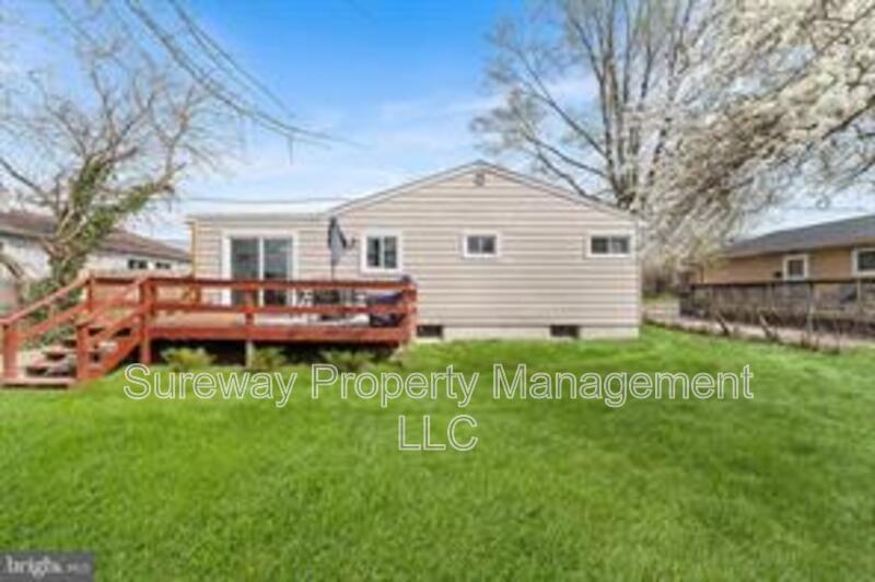 842 Woodlane Rd - Photo 2 of 17