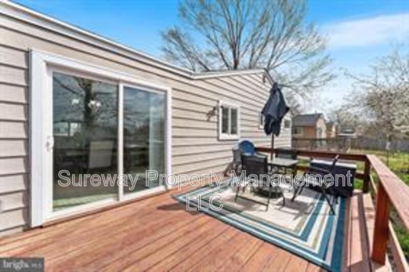 842 Woodlane Rd - Photo 3 of 17